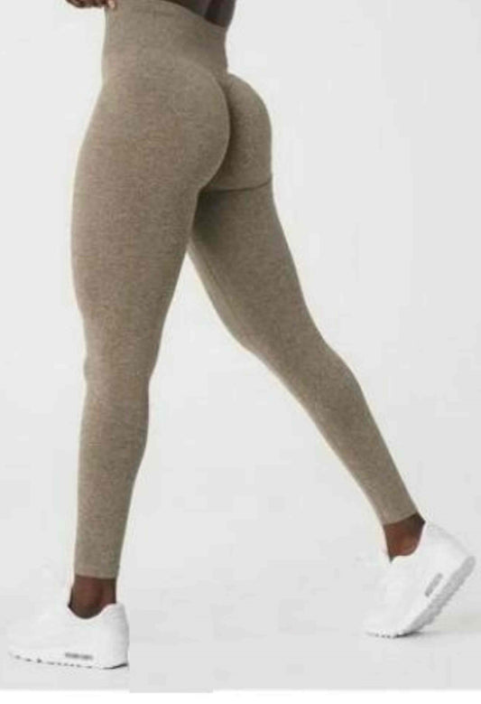 Seamless yoga pants